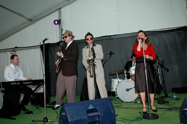 min 2008 05 04 retro rhythm 301